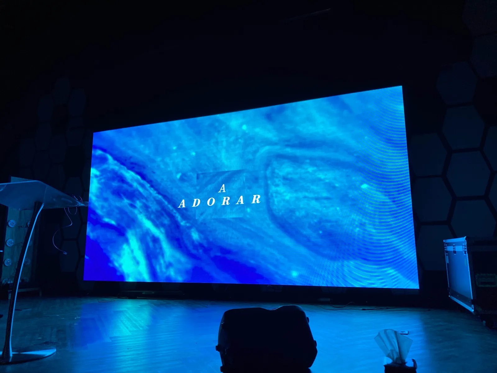 Church LEDs video wall installation