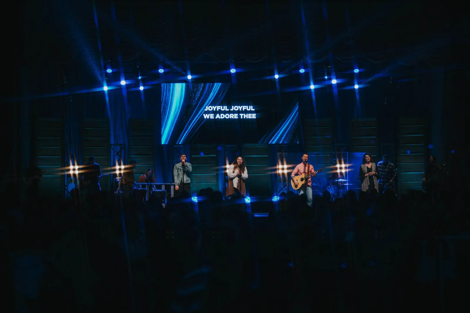 Church LEDs video wall installation