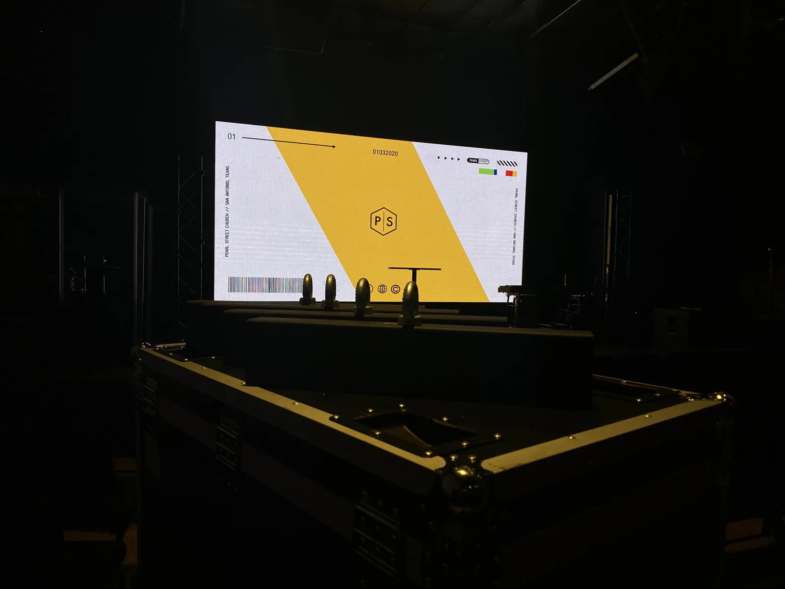 Church LEDs video wall installation