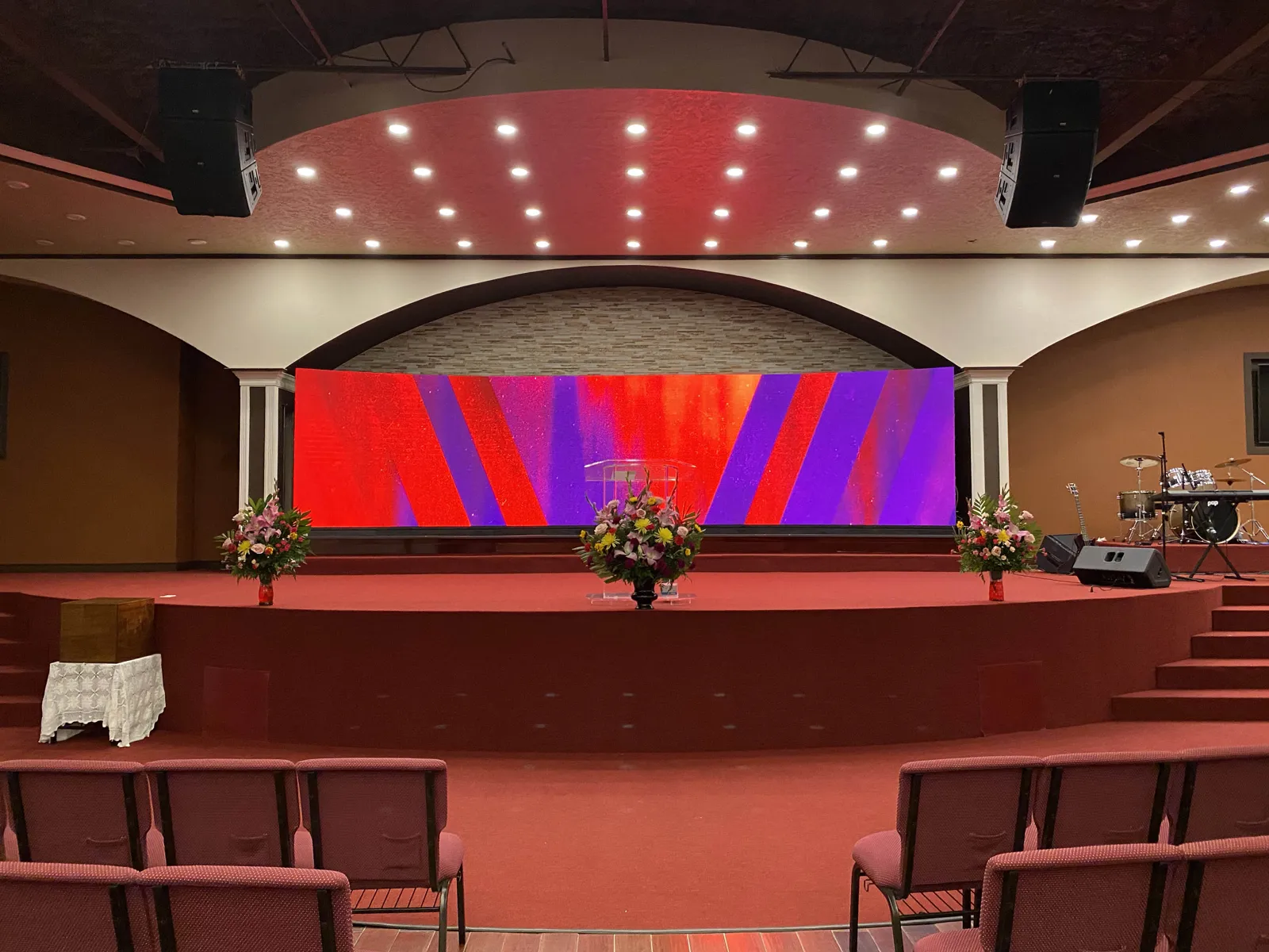 Church LEDs video wall installation