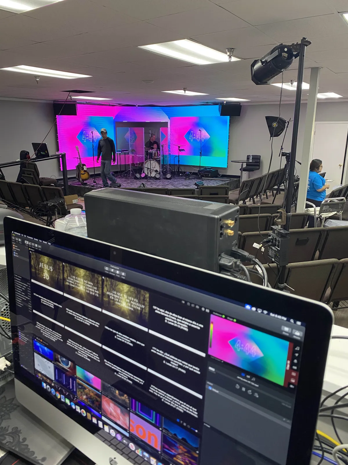 Church LEDs video wall installation