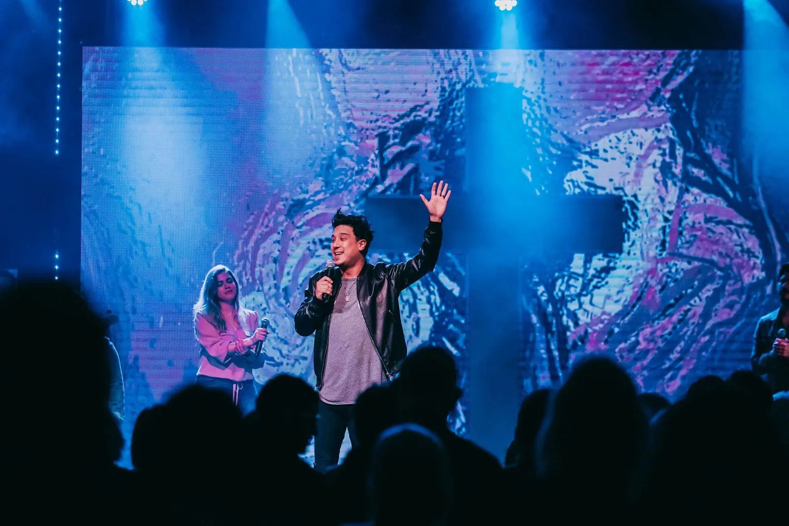 Church LEDs video wall installation