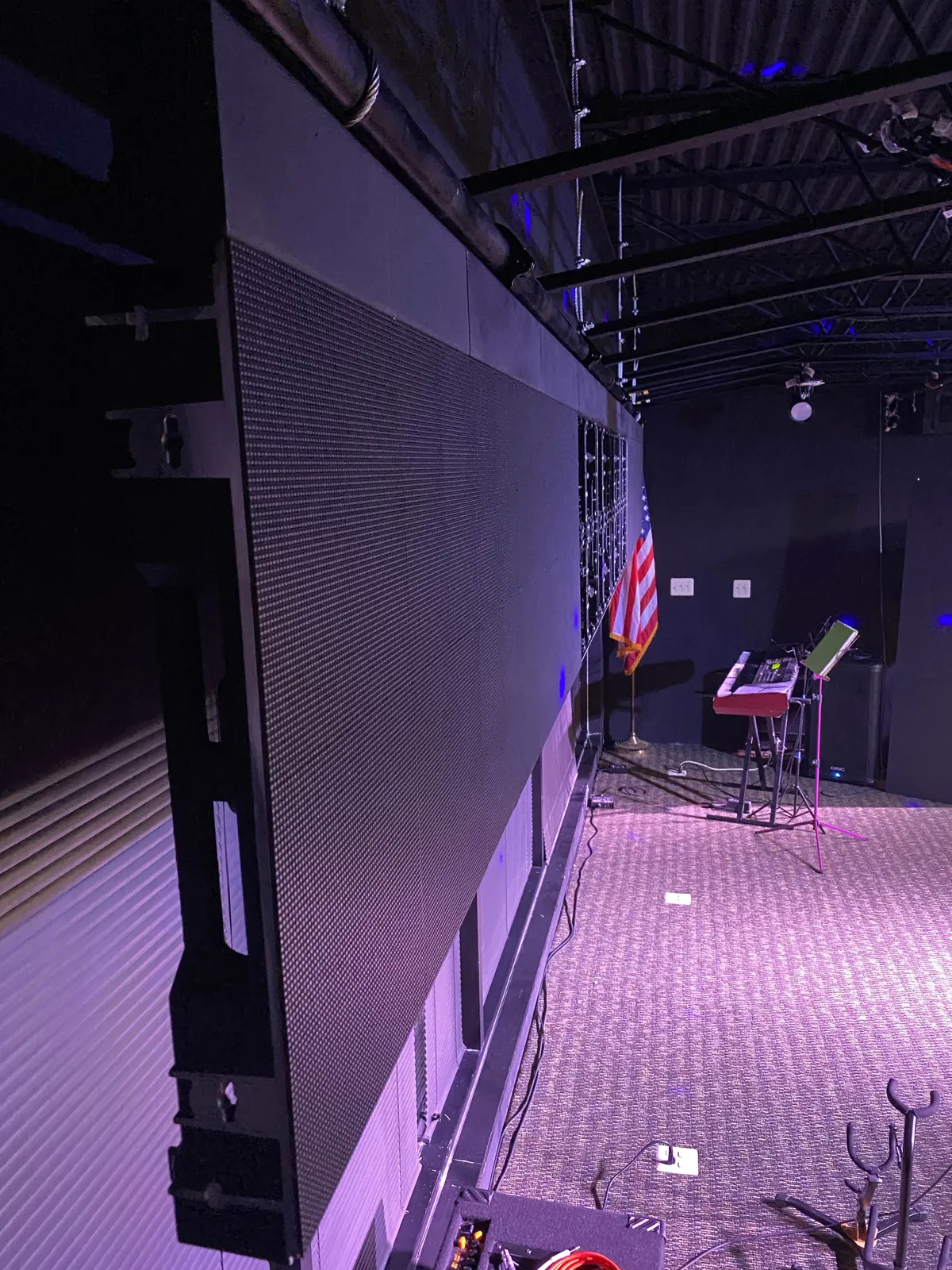 Church LEDs video wall installation