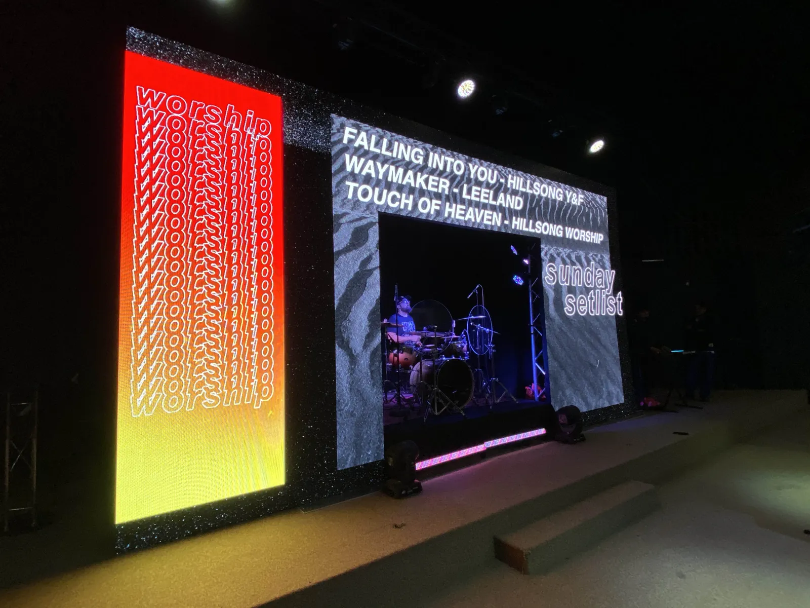 Church LEDs video wall installation