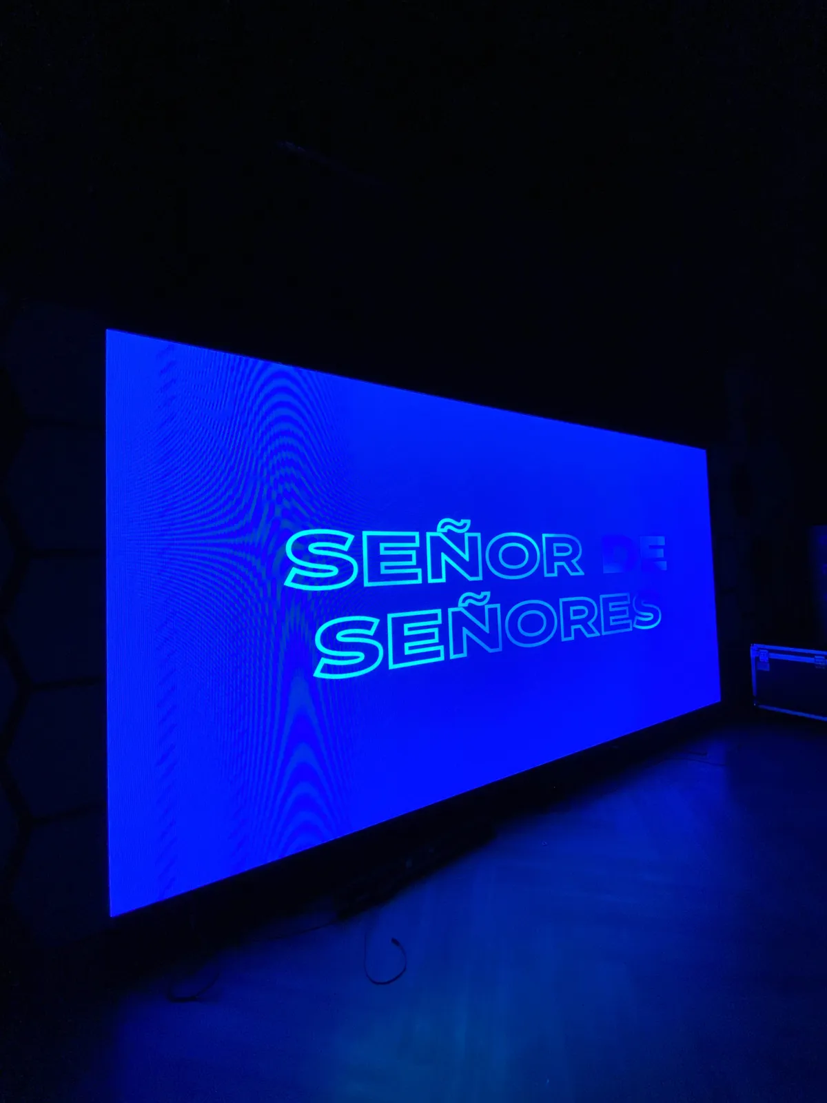Church LEDs video wall installation