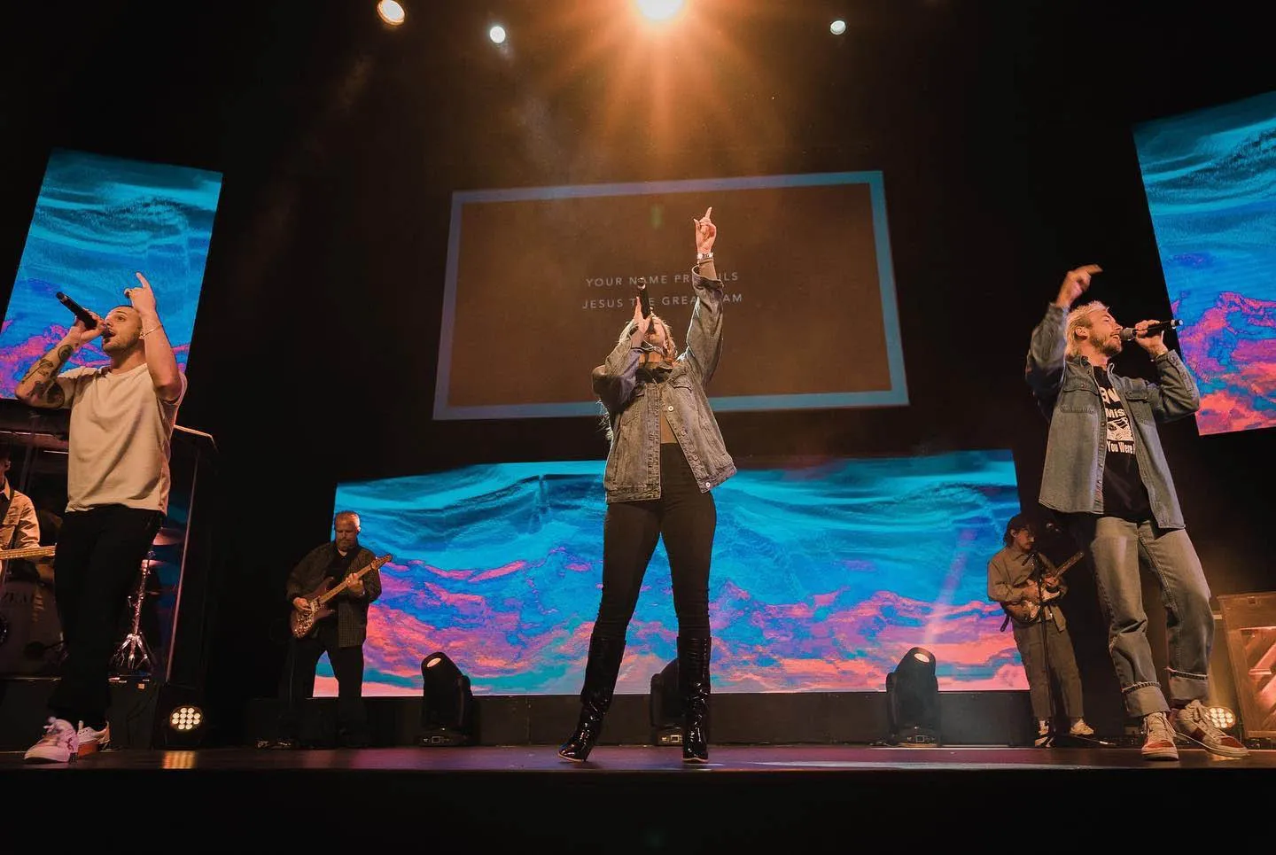 Church LEDs video wall installation